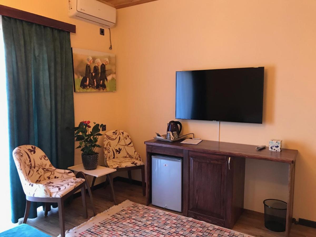 Ohio Inn & Cafe Ivanovka Ngoại thất bức ảnh