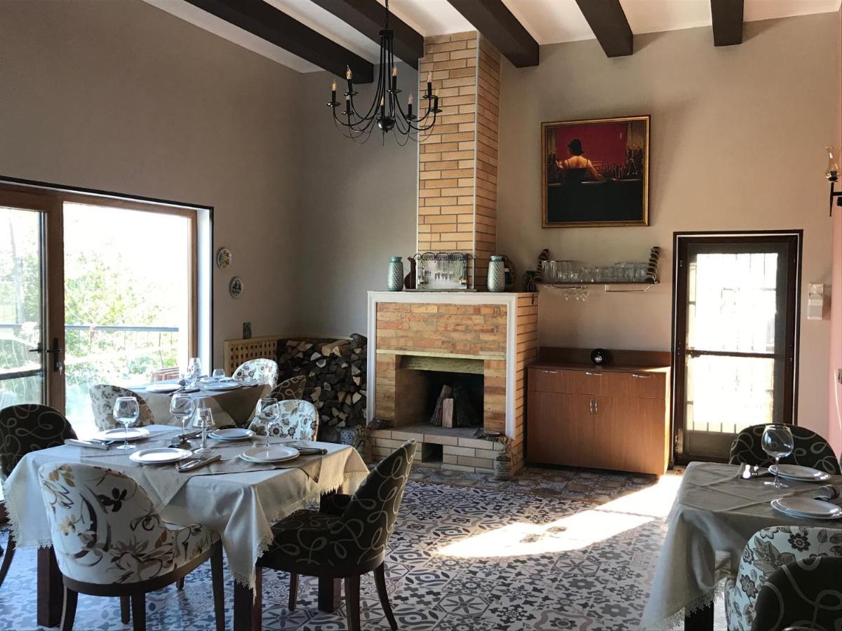 Ohio Inn & Cafe Ivanovka Ngoại thất bức ảnh