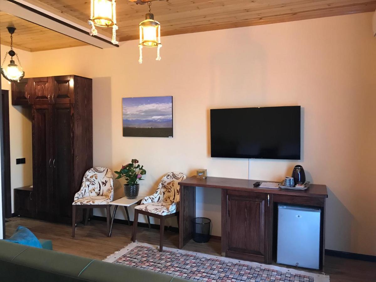 Ohio Inn & Cafe Ivanovka Ngoại thất bức ảnh